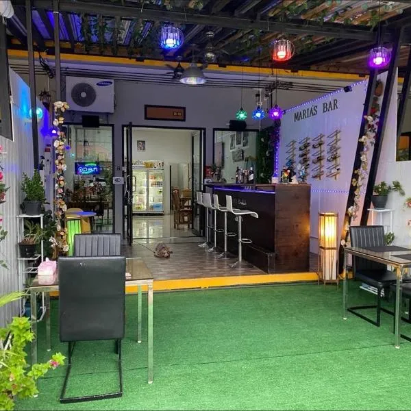Maria's Guest House, Rawai，位于拉威海滩的酒店