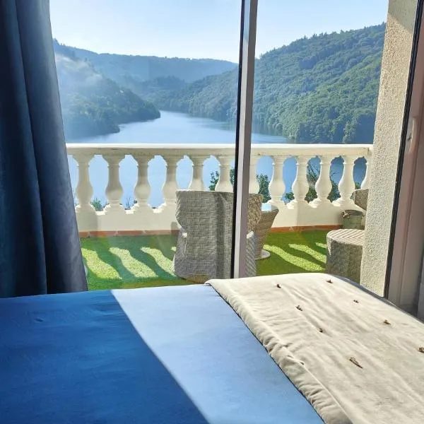 Ma villa au bord de l'eau，位于Miremont的酒店