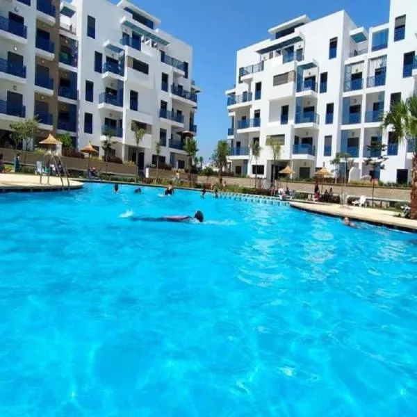 Appartement de luxe Costa mar securise avec piscine privee，位于迈尔提勒的酒店