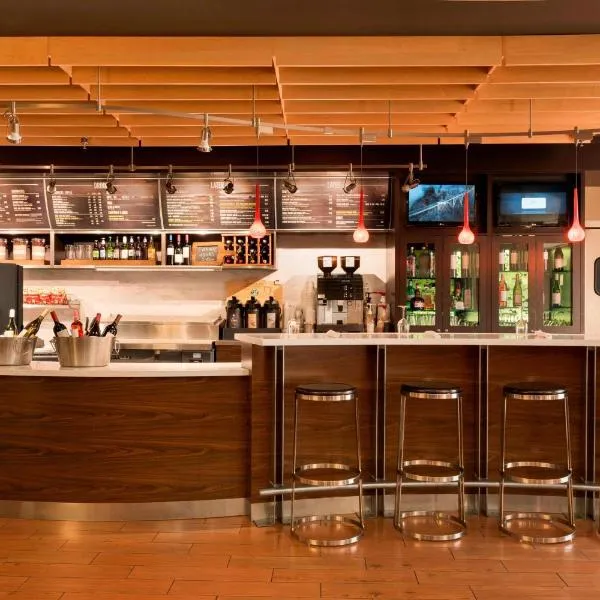 皮奥里亚万怡酒店 ，位于皮奥里亚的酒店
