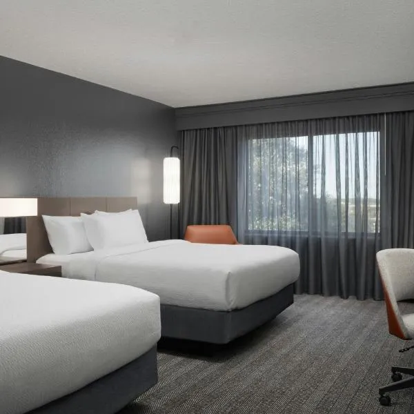 Courtyard by Marriott Lakeland，位于莱克兰的酒店