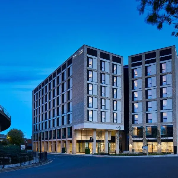 Courtyard by Marriott London City Airport，位于伦敦的酒店