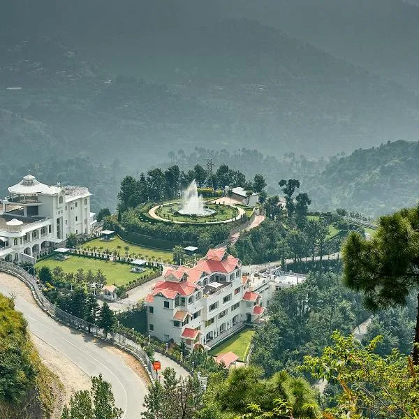 Club Mahindra Kandaghat，位于Kandāghāt的酒店