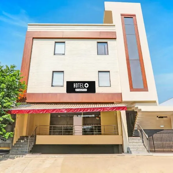 Super Hotel O Kathauta Jheel Malhaur Gomti Nagar，位于Gomti Nagar的酒店