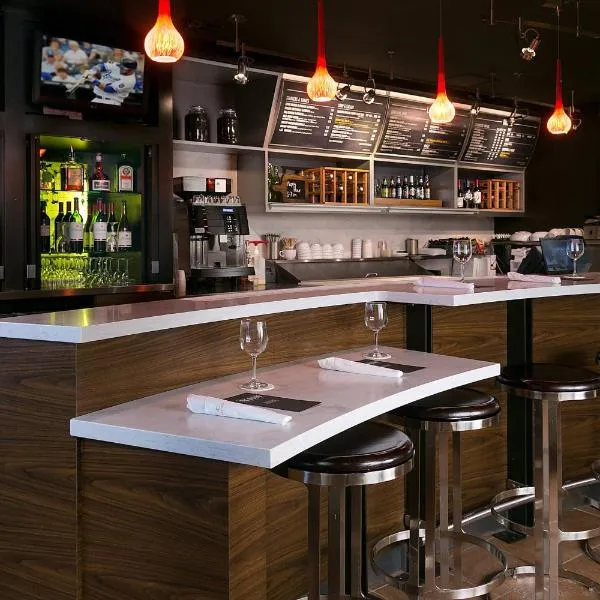 堪萨斯城东/蓝泉城万怡酒店，位于蓝溪市的酒店