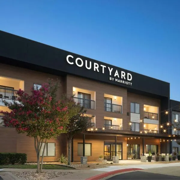 Courtyard by Marriott- Austin Round Rock，位于圆石城的酒店