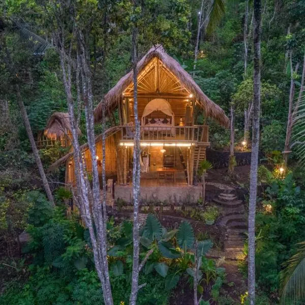 Ayo Hill Villa By Samhita Bali，位于Silebeng的酒店