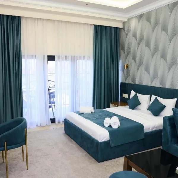 Ketrin Hotel Restaurant，位于Ayntʼapʼ的酒店
