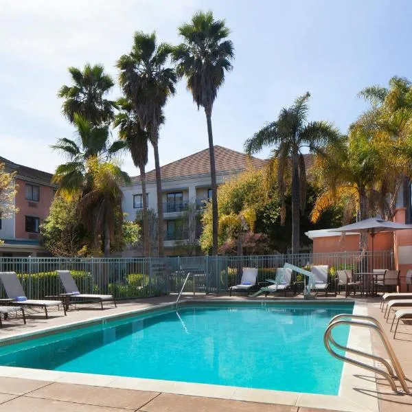 Courtyard by Marriott Oakland Airport,位于奥克兰的酒店