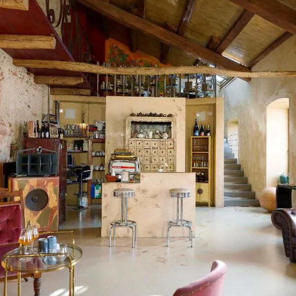 Casa Baladin camere di Charme,位于Piozzo的酒店