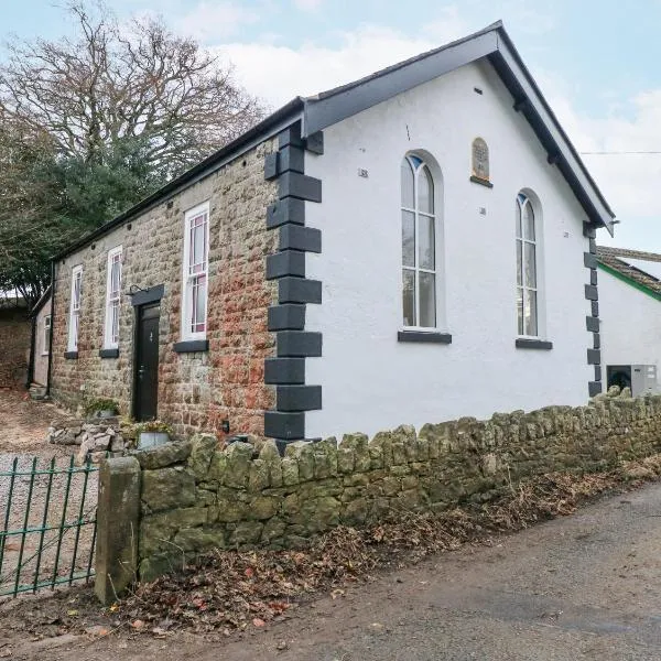 The Old Nant-y-Fflint Chapel，位于霍利韦尔的酒店