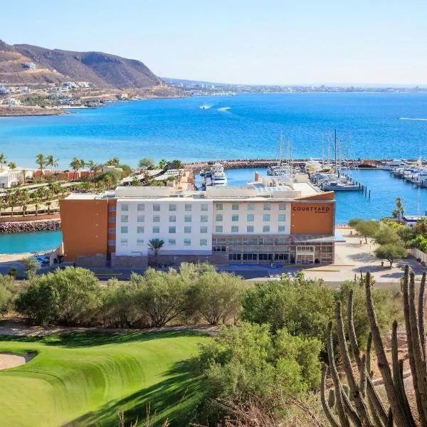 Courtyard by Marriott La Paz Baja California Sur，位于拉巴斯的酒店
