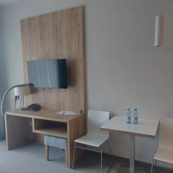 Aparthotel Panorama-Czarna Góra Resort，位于西恩纳的酒店