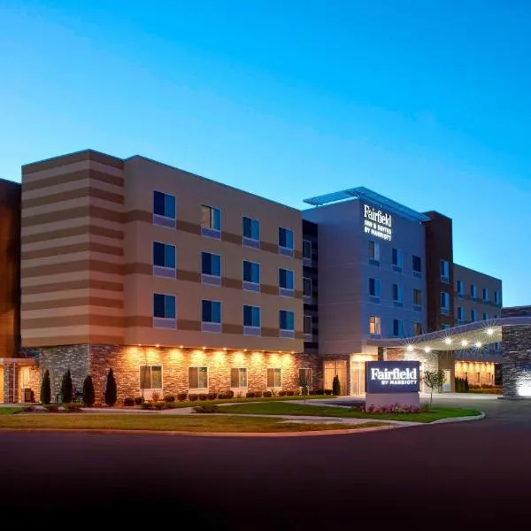 Fairfield Inn & Suites by Marriott Columbus, IN，位于哥伦布的酒店