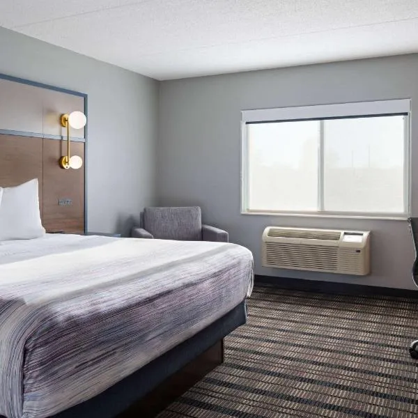 AmericInn by Wyndham Beaver Dam，位于Beaver Dam的酒店