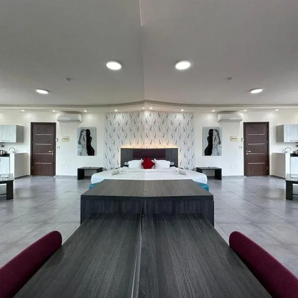 Le Six Hotel And Resort，位于拜特龙的酒店