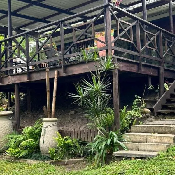 Garden View Seaside Chalet，位于希伯丁的酒店