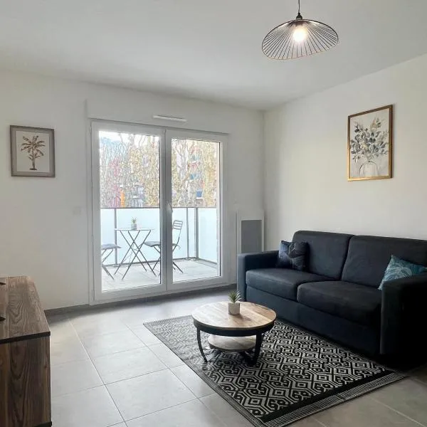 Brand new flat with terrace and parc view,位于尼斯的酒店