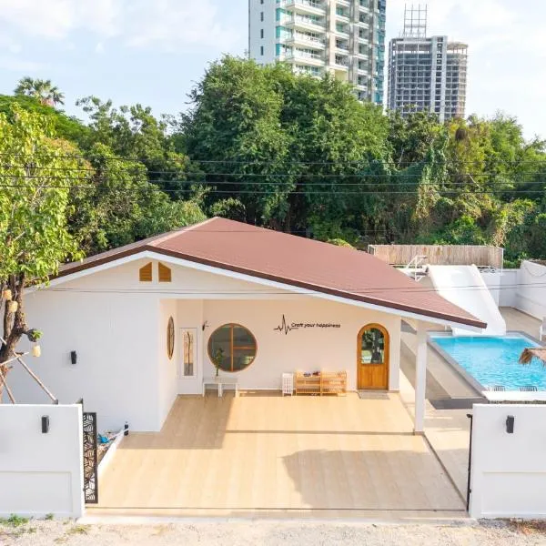 De Beach pool villa เดิน 3 นาทีจากชายหาด，位于乔木提恩海滩的酒店