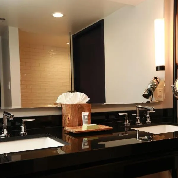 Hotel Mockingbird Dallas a Tribute Portfolio Hotel，位于达拉斯的酒店