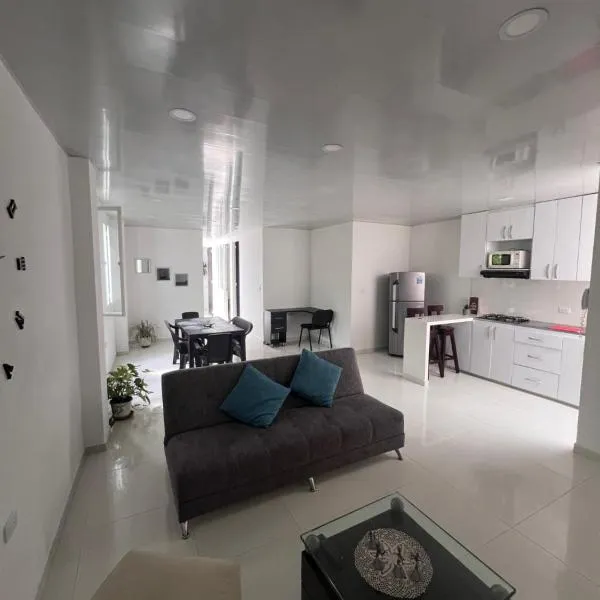 Amplio apartamento, zona tranquila y cerca al parque，位于Ginebra的酒店