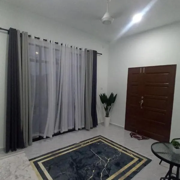 Ujang's Homestay，位于瓜拉丁加奴的酒店
