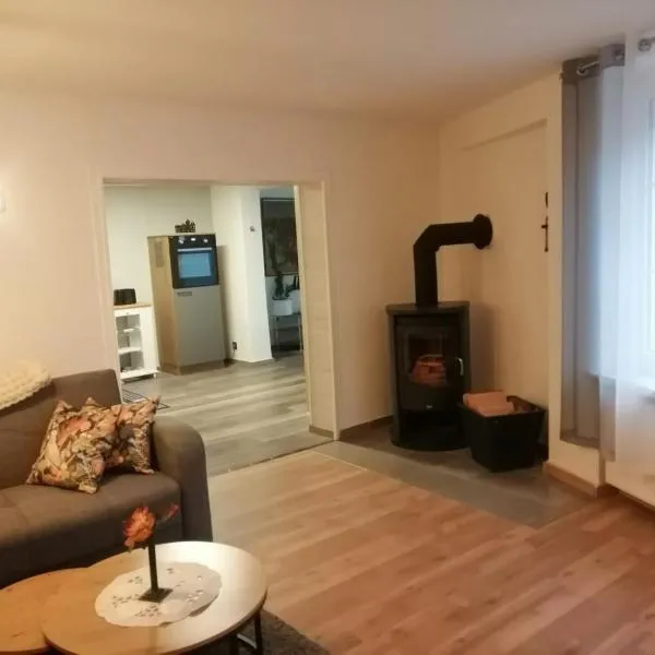 Dernedde Ferienwohnung，位于巴特劳特贝格的酒店