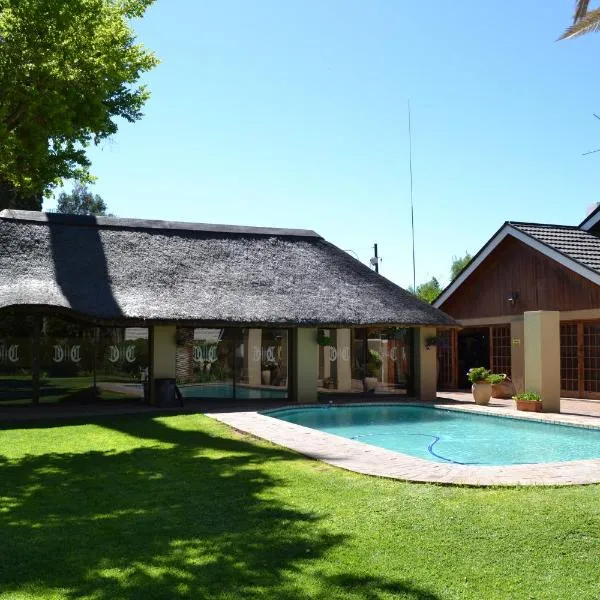 Castello Guesthouse Vryburg，位于Vryburg的酒店