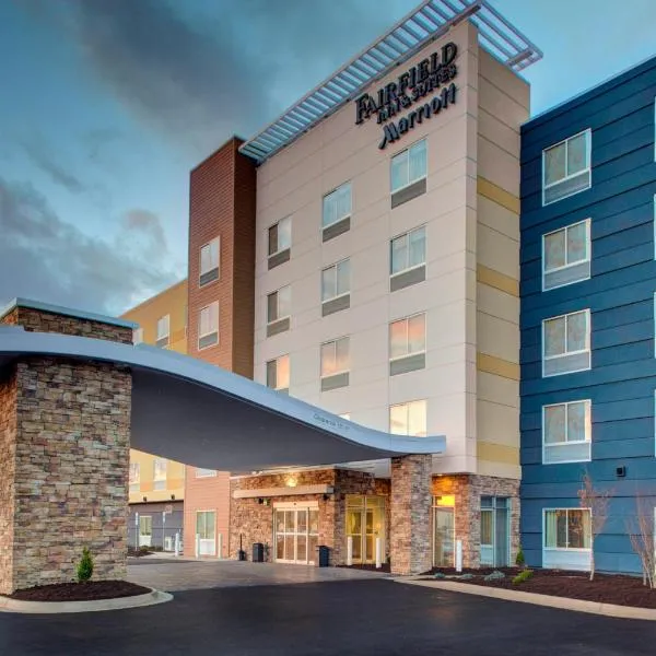 Fairfield Inn & Suites by Marriott Roanoke Salem，位于塞勒姆的酒店