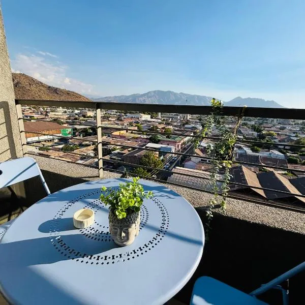 Amplio depto 2D2B con hermosa vista en Los Andes，位于洛斯安第斯的酒店