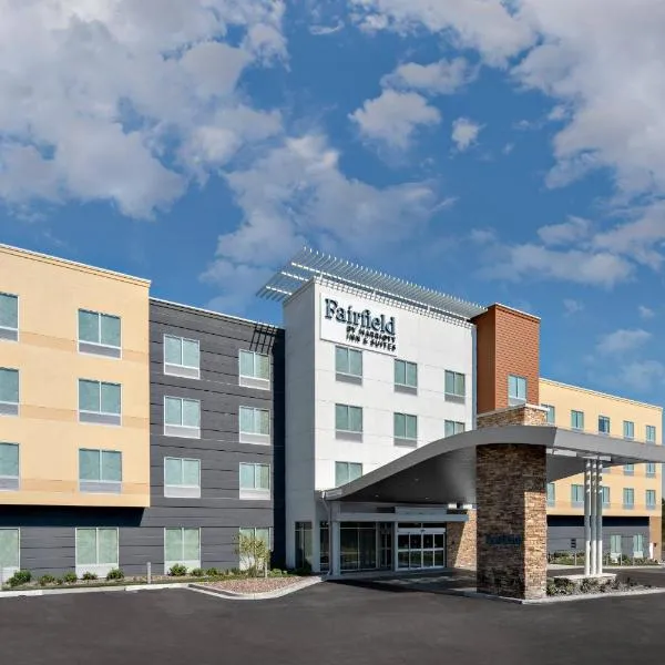 Fairfield Inn & Suites by Marriott Lake Geneva，位于日内瓦湖的酒店