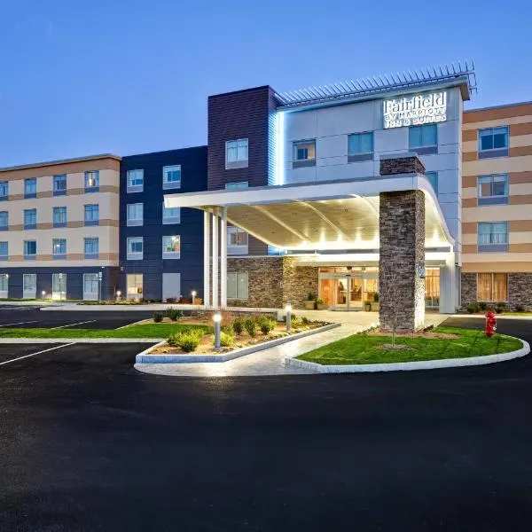 Fairfield Inn & Suites by Marriott Plymouth，位于普里茅斯的酒店
