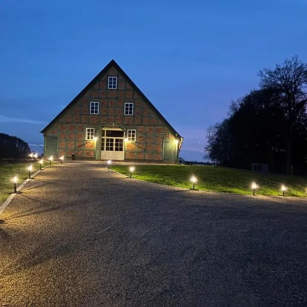 Niedersächsisches Hallenhaus im modernen Gewand，位于利林塔尔的酒店