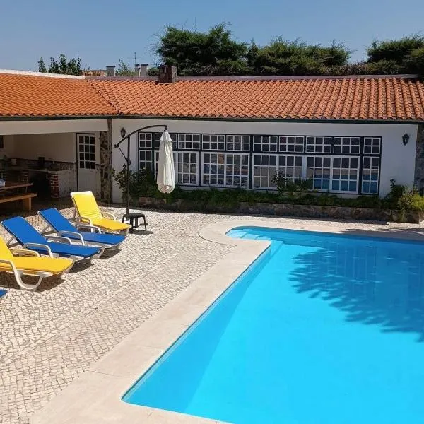 Casa Machuca - espaço exclusivo com piscina，位于托马尔的酒店
