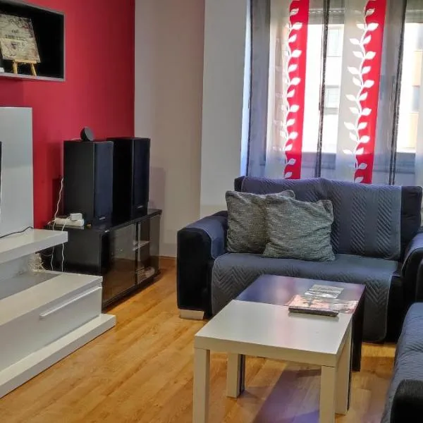 Apartamento Los Lirios Logroño，位于洛格罗尼奥的酒店