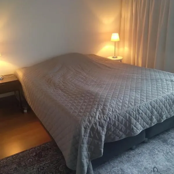 Quiet room near everything，位于赫尔辛基的酒店