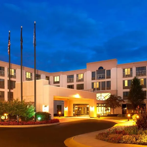 底特律都会机场万豪酒店，位于罗缪勒斯的酒店