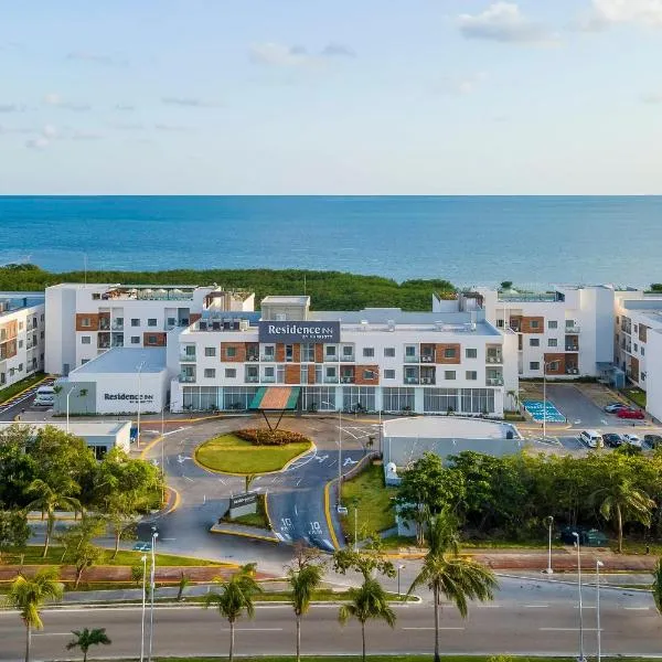 Residence Inn by Marriott Cancun Hotel Zone，位于Club Mediterráneo的酒店