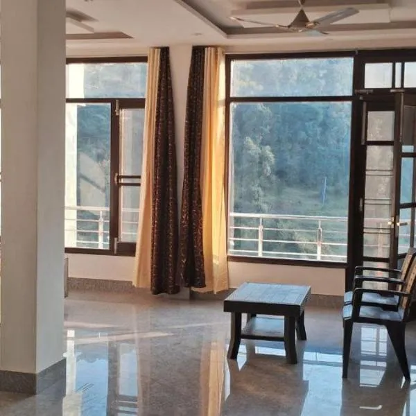 Bholenath Homestay Dalhousie，位于戴尔豪斯的酒店