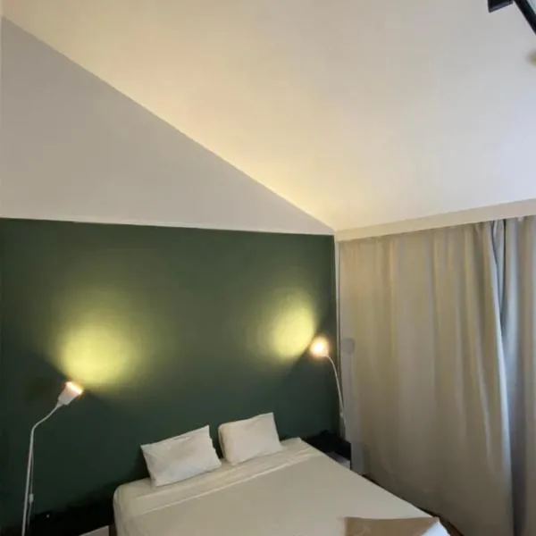 Centerpoint Hotel & Plaza，位于通萨拉的酒店