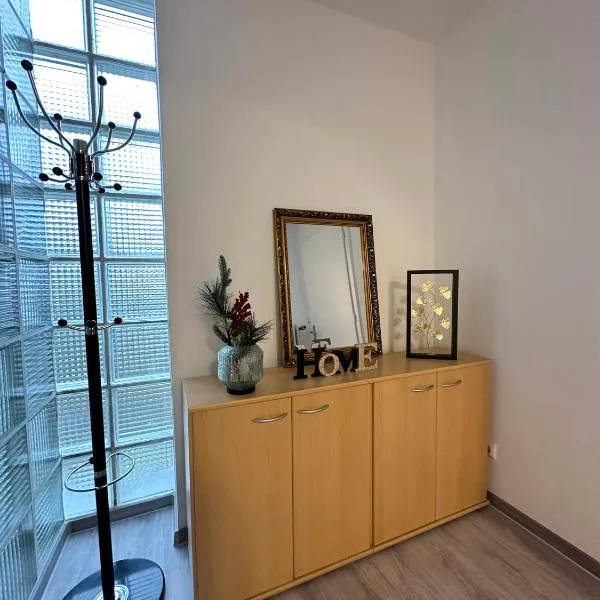 Schlosspark Apartment - Ferienwohnung，位于石勒苏益格的酒店