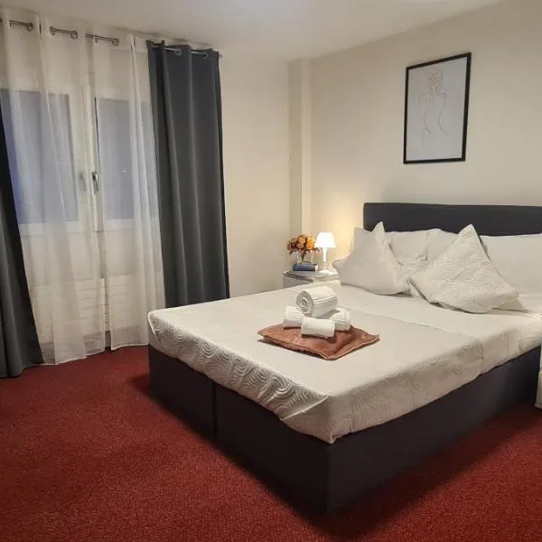 Hotel Garni，位于布里格的酒店