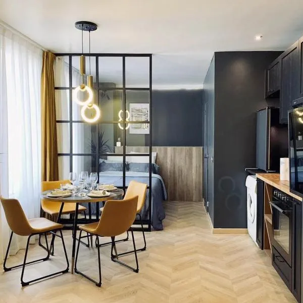 Luxe studio 10min metro from the Center of Paris，位于圣芒代的酒店