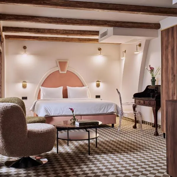 Hotel Pietryna，位于罗兹的酒店