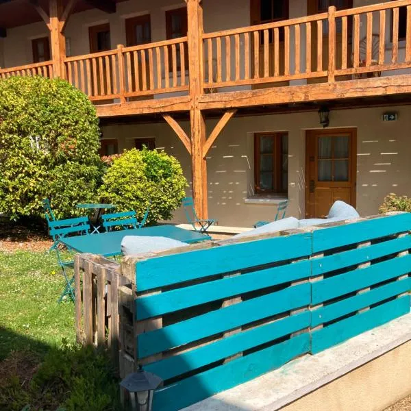 HÔTEL Résidence Normandie，位于Conches-en-Ouche的酒店