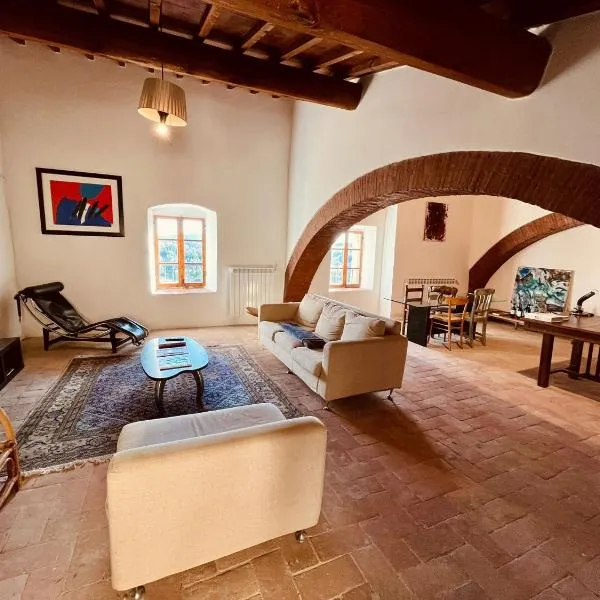 Castello di Montefiridolfi，位于Montefiridolfi的酒店