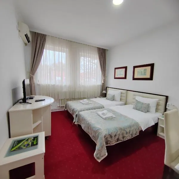 Apartmani, New Museum Kula，位于Kula的酒店