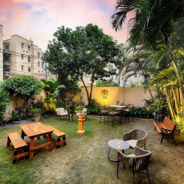 International Travellers' Hostel by ITH Stays，位于瓦拉纳西的酒店