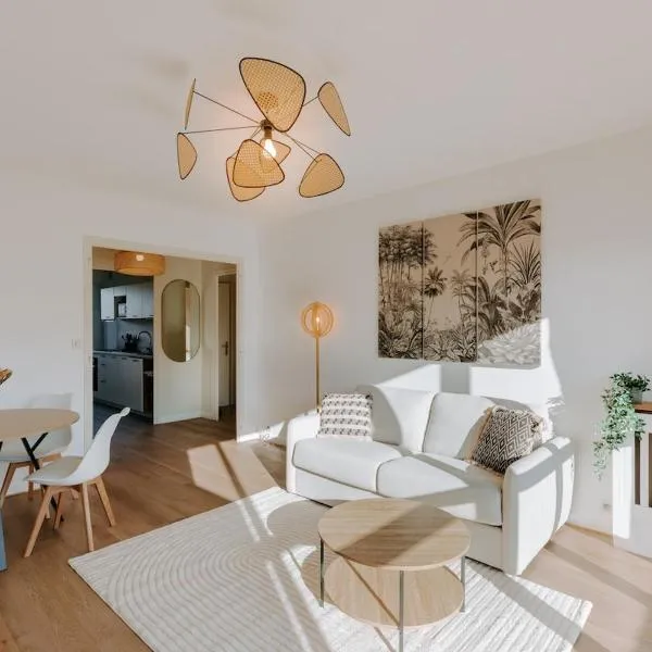 Appartement T2 cosy - Garage privé - WiFi，位于尚贝里的酒店