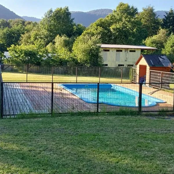 Amanecer de Caburgua，位于普孔的酒店